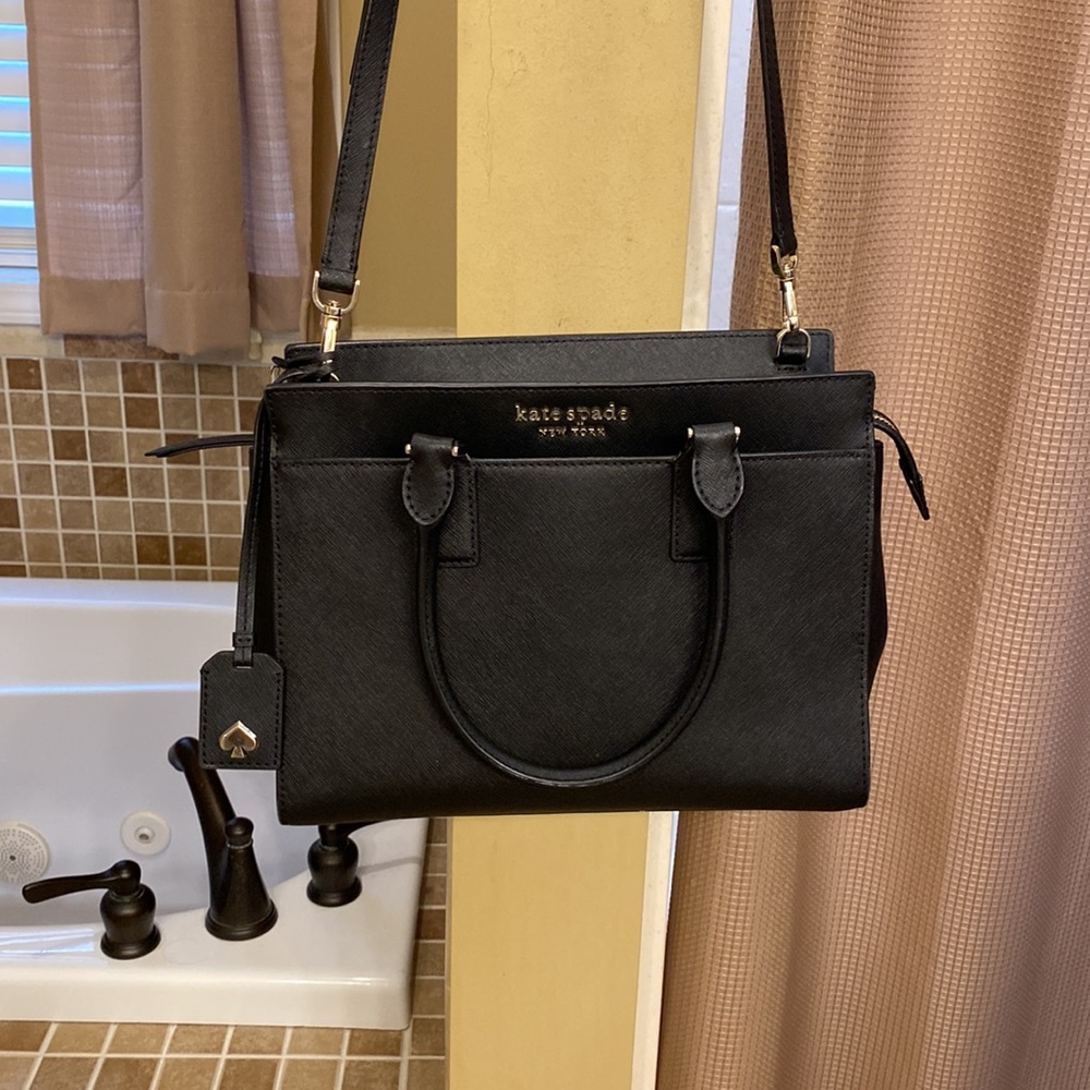 ♠️ Kate spade black purse- medium size ♠️